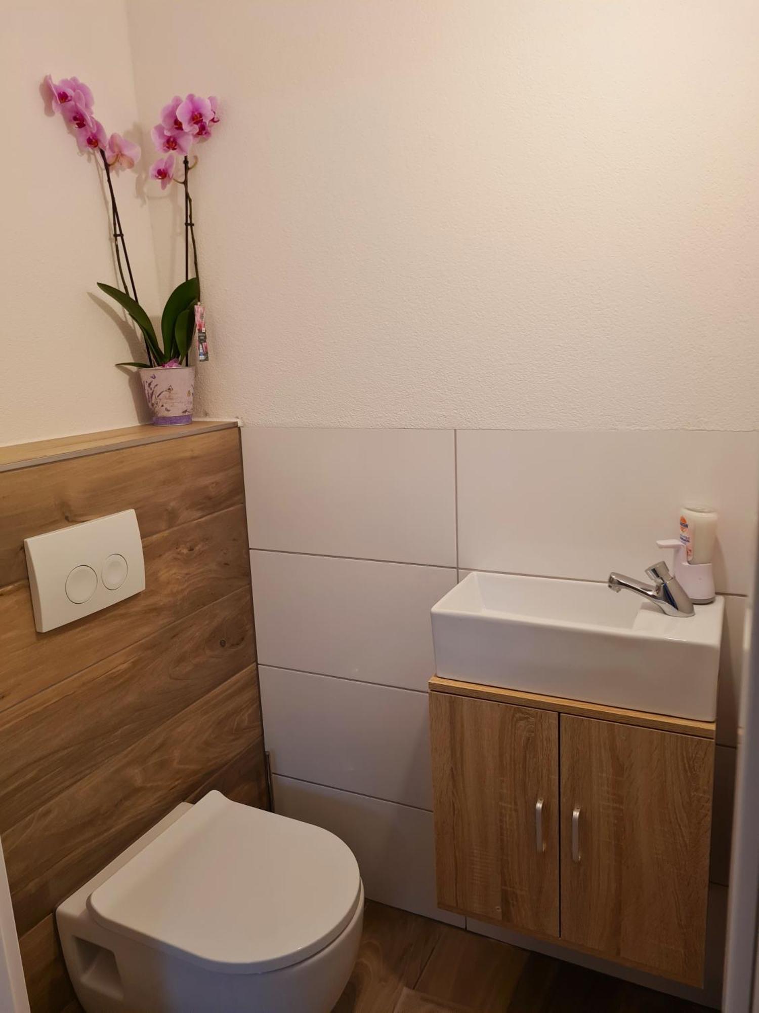 Adria Home Veringenstadt Exteriör bild